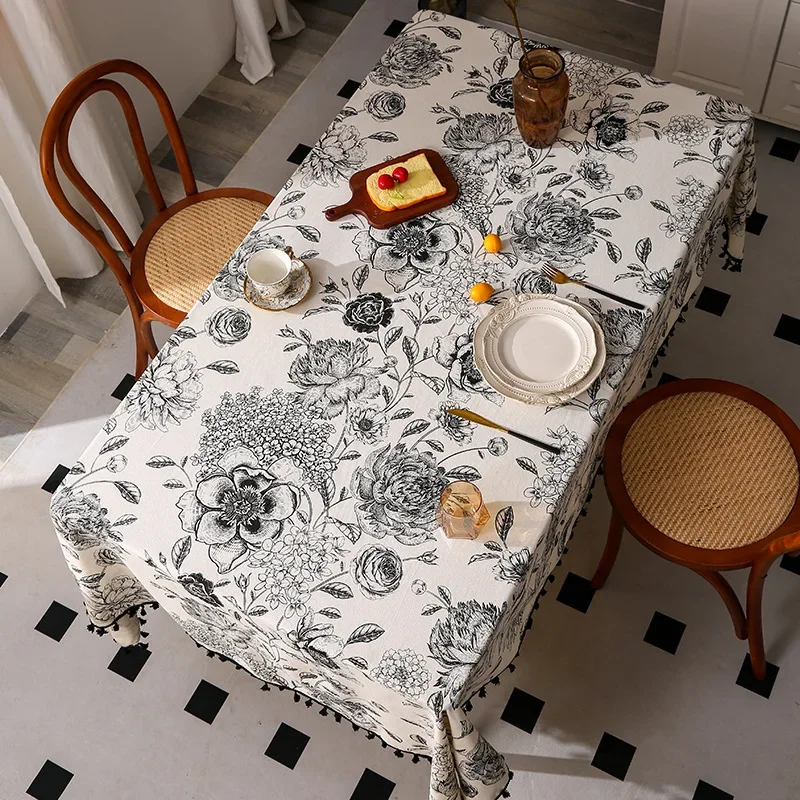Obrus w kwiatowy wzór, obniżon – Home Textiles Sale recenzja i cena